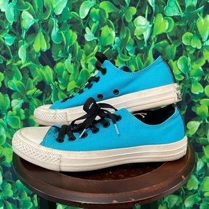Vibrant Dark Aqua Converse Low Top Sneakers, Mens 5 Womens 7